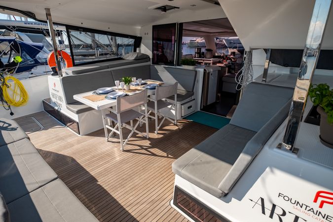 Fountaine Pajot Isla 40 | Artemis
