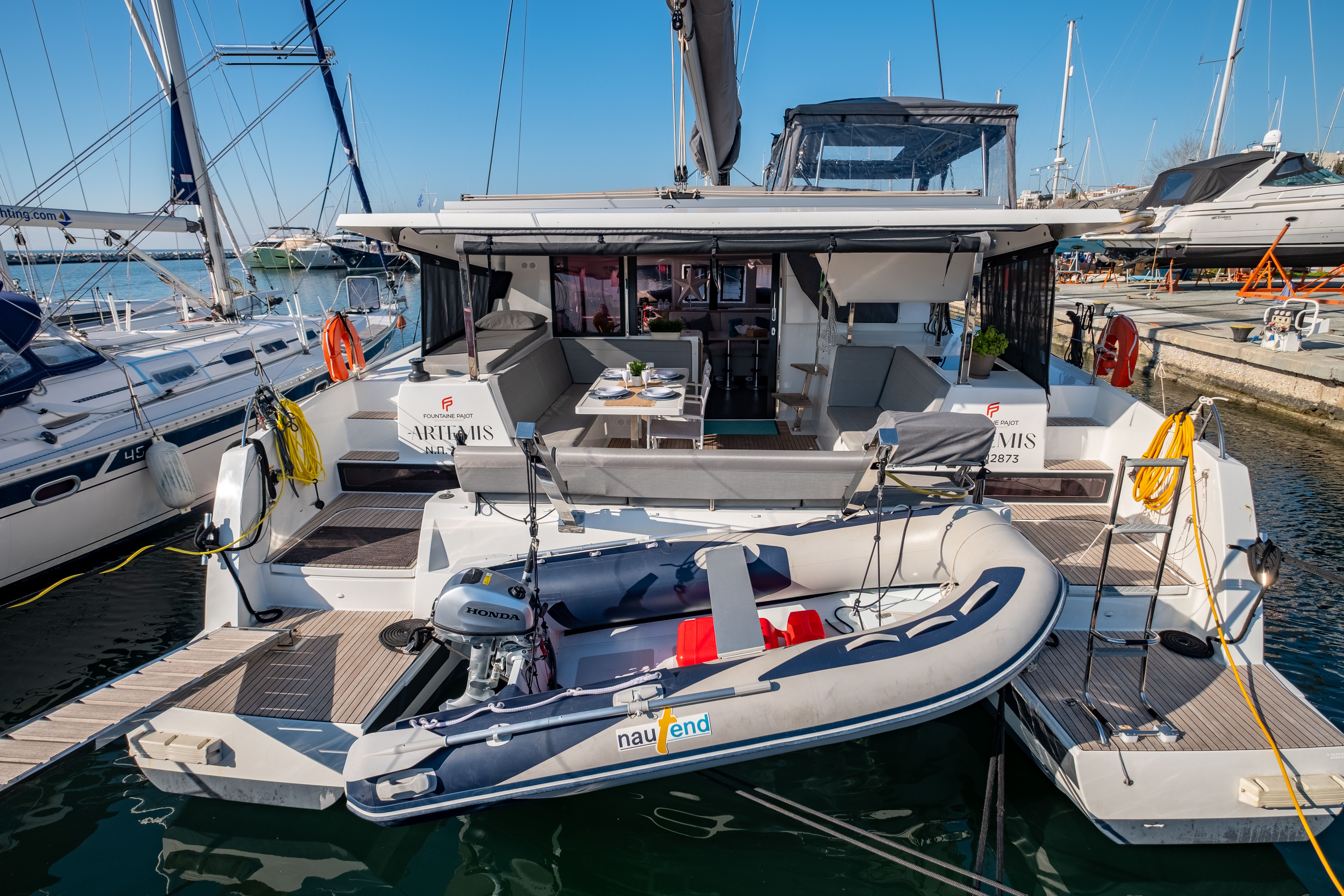 Fountaine Pajot Isla 40 | Artemis