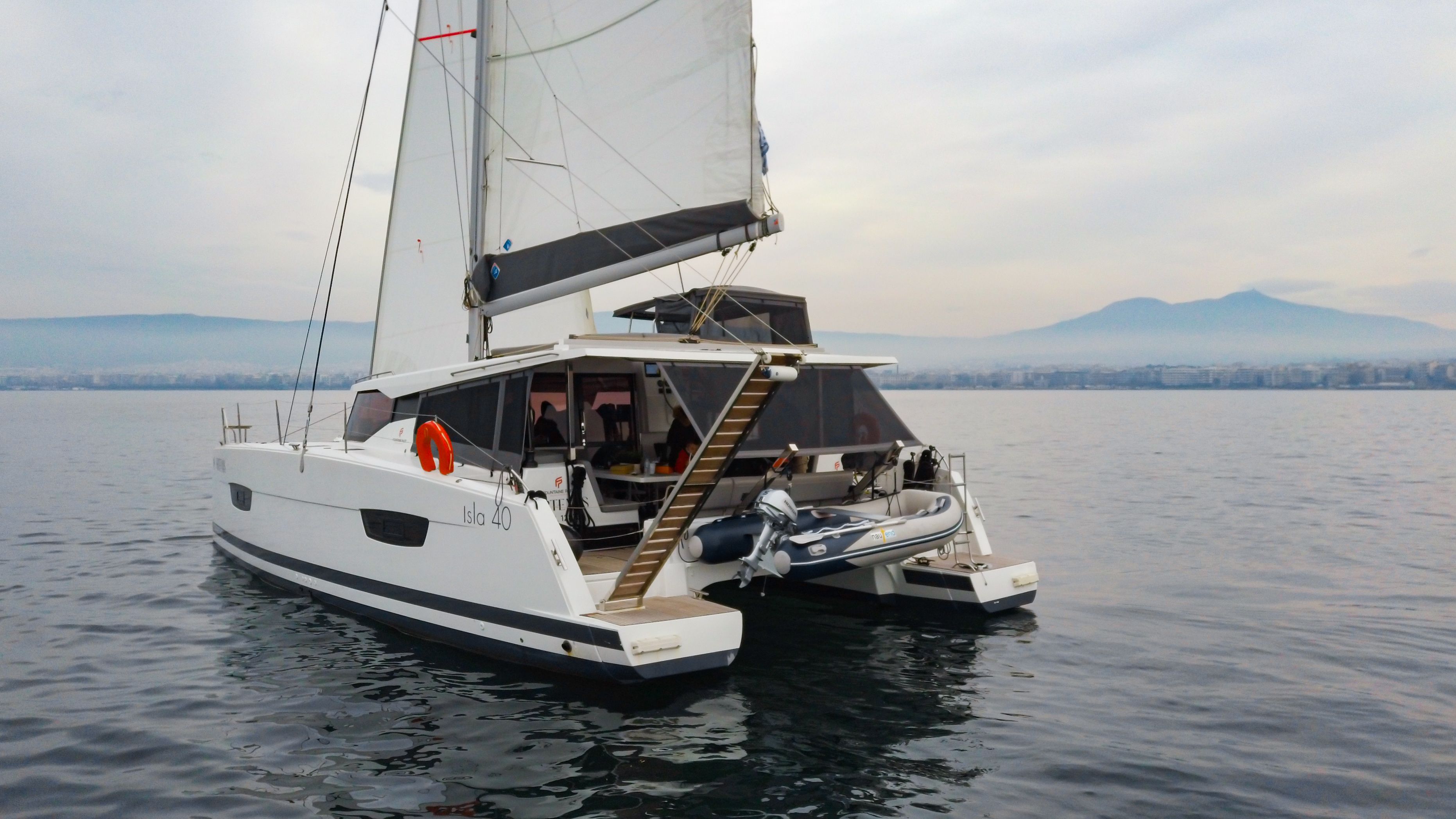 Fountaine Pajot Isla 40 | Artemis