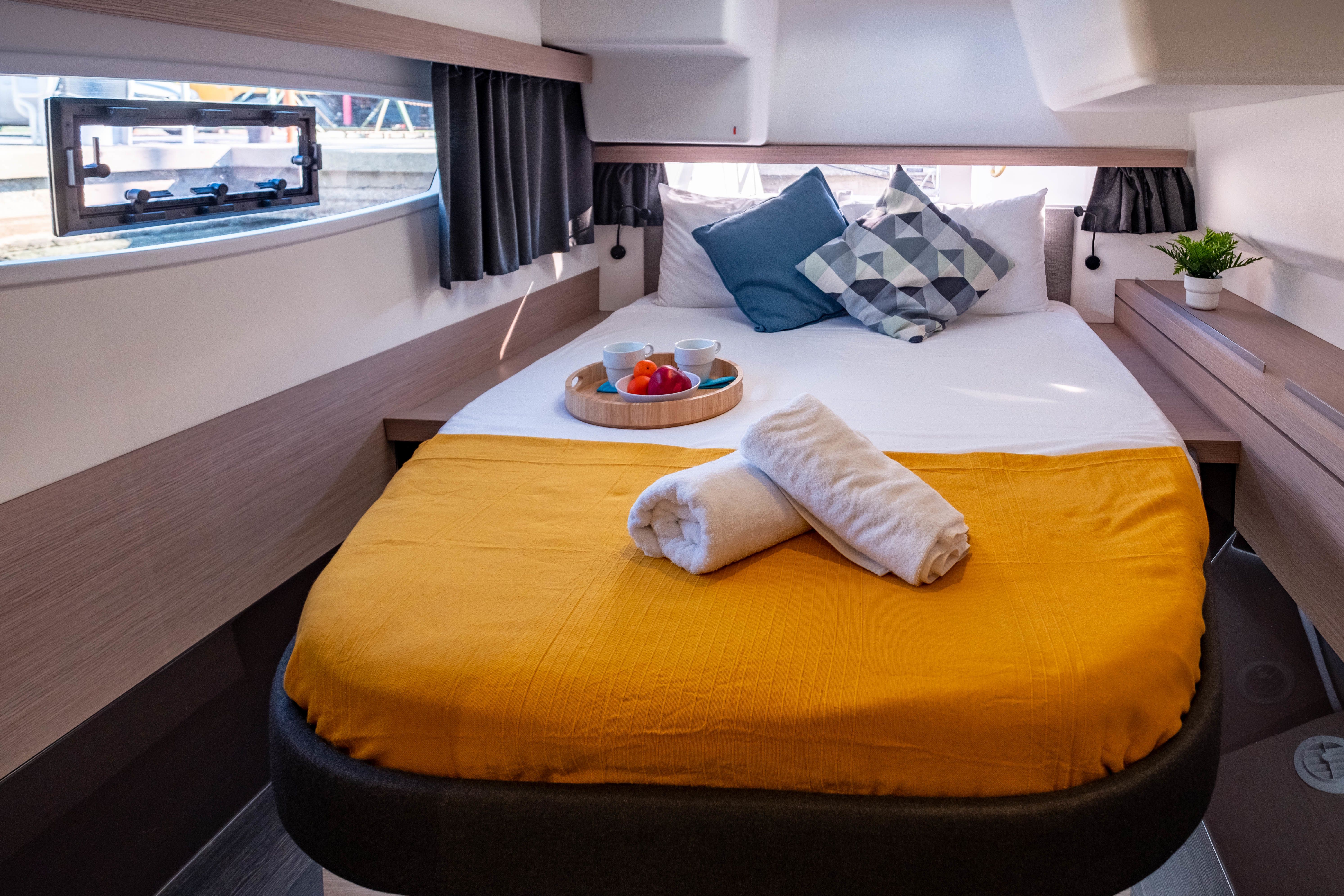 Fountaine Pajot Isla 40 | Artemis