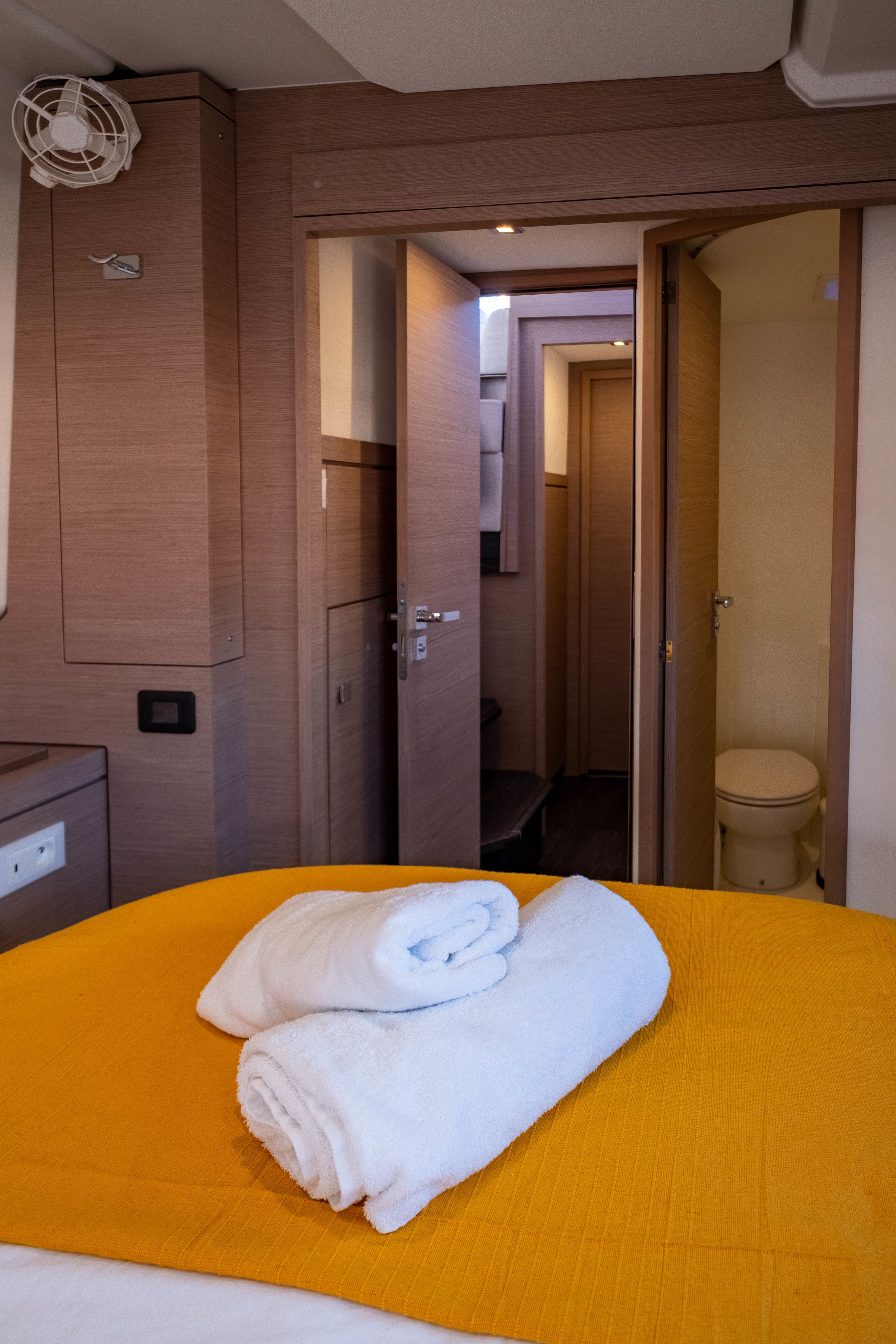 Fountaine Pajot Isla 40 | Artemis