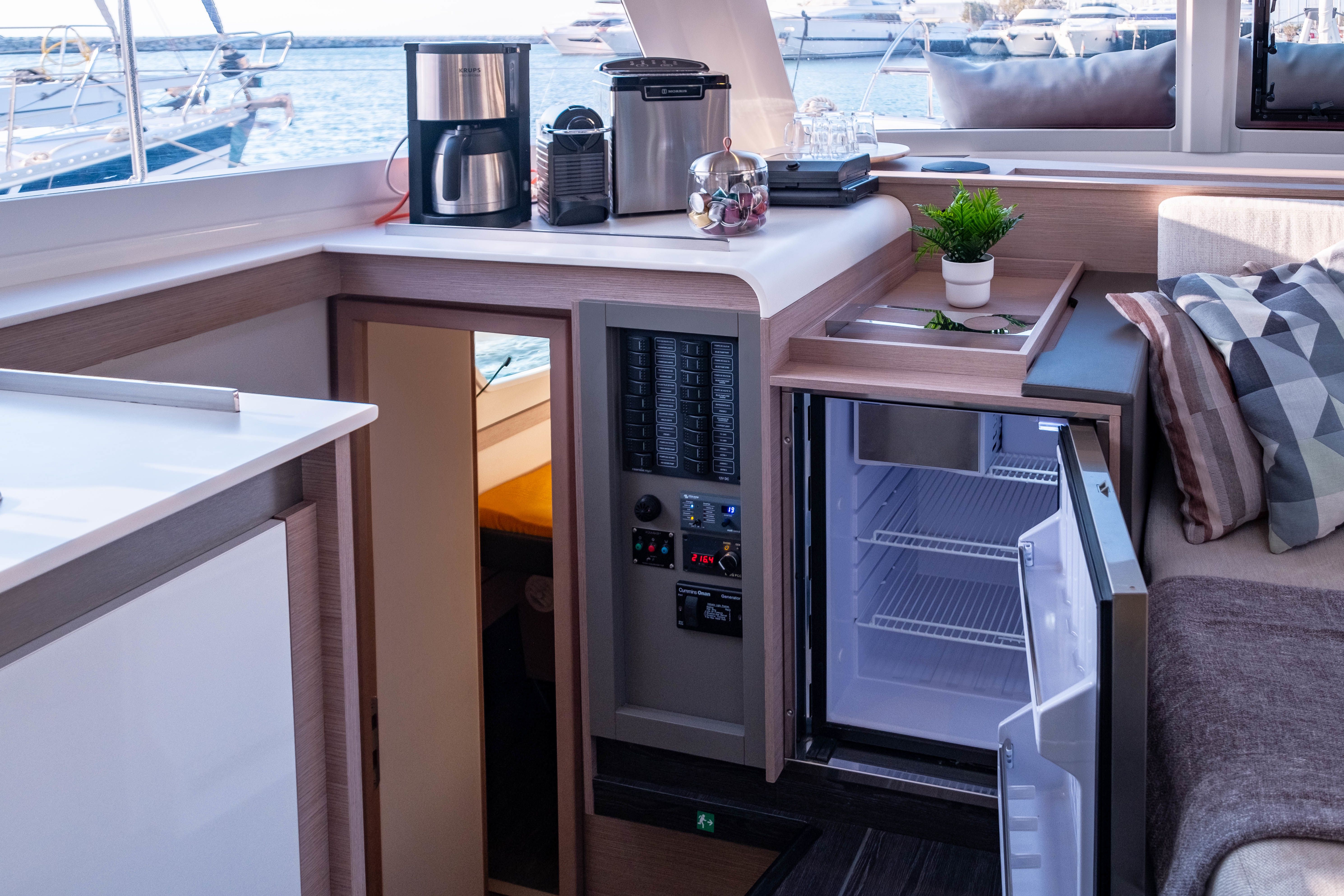 Fountaine Pajot Isla 40 | Artemis