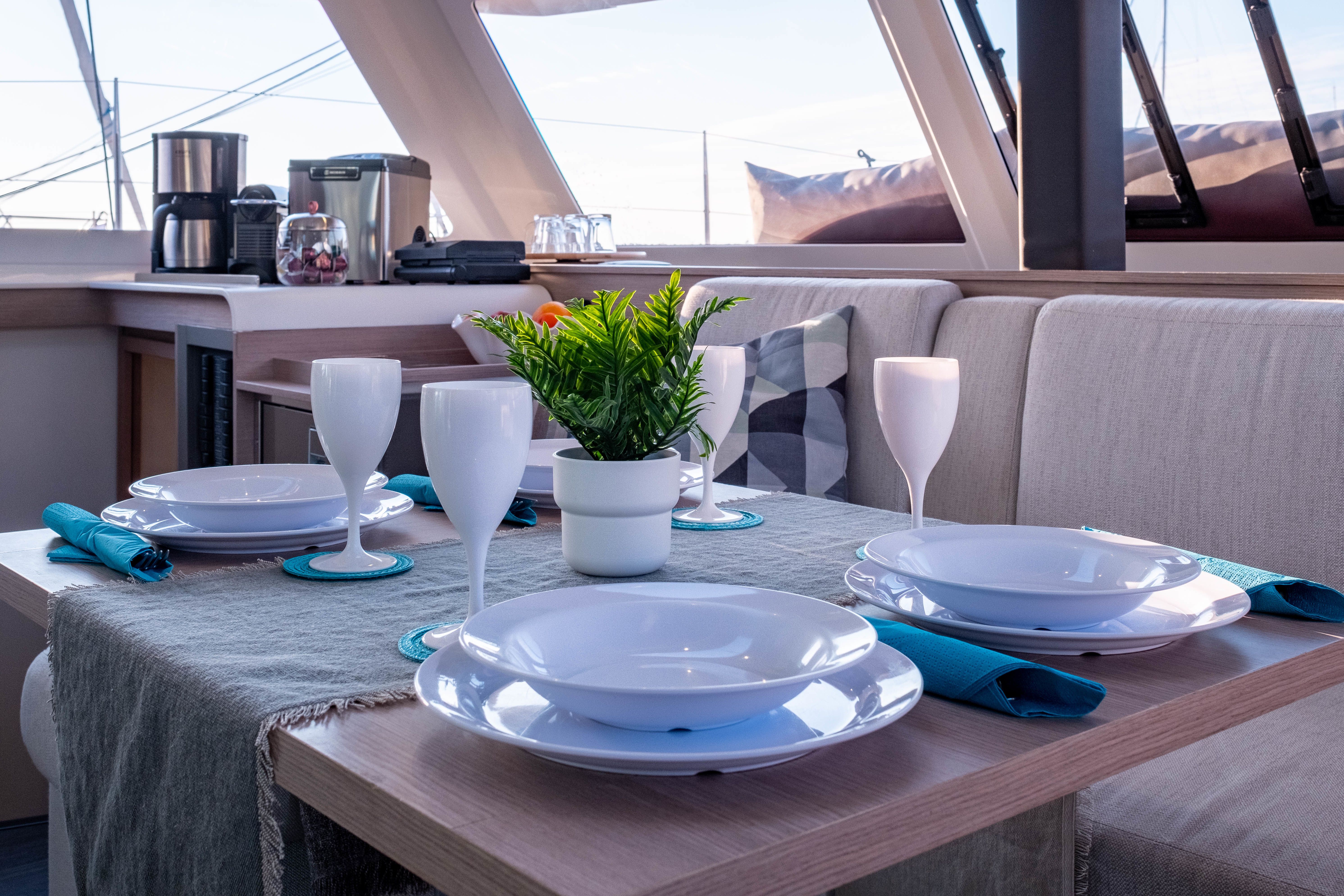 Fountaine Pajot Isla 40 | Artemis