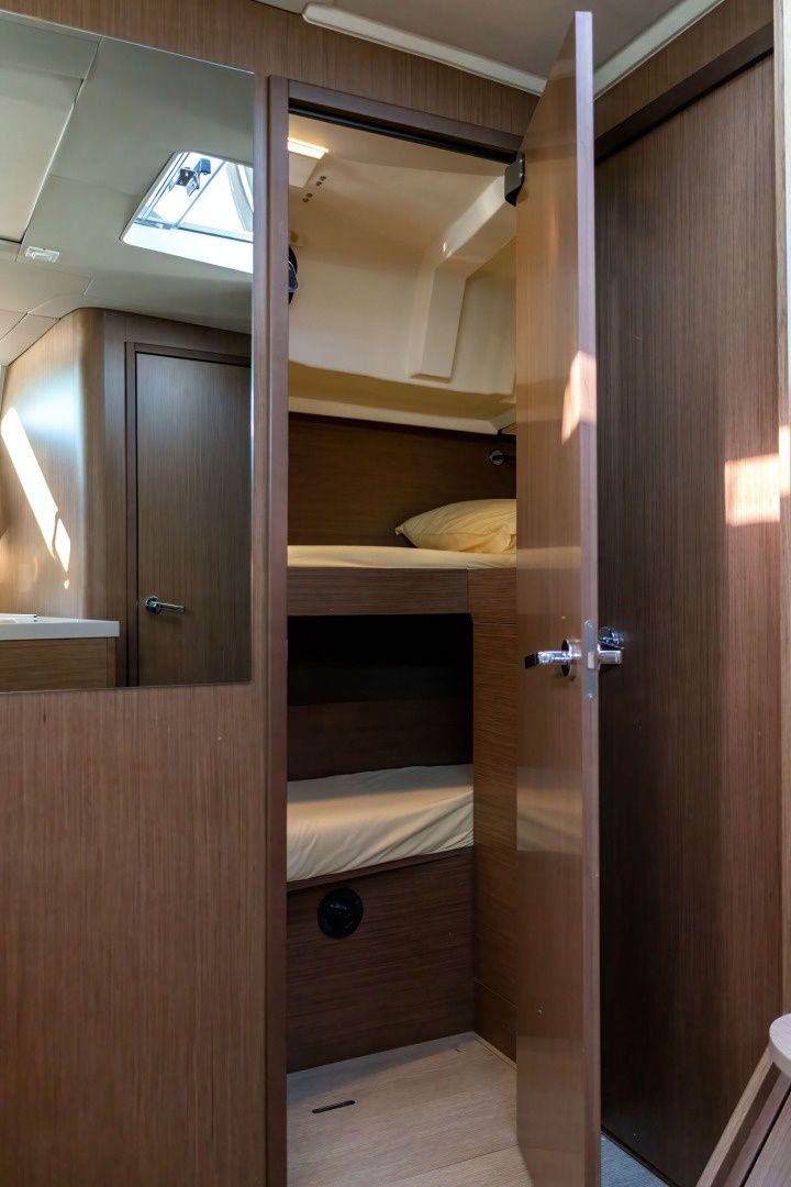 Beneteau Oceanis 46.1 | Blue Odyssey