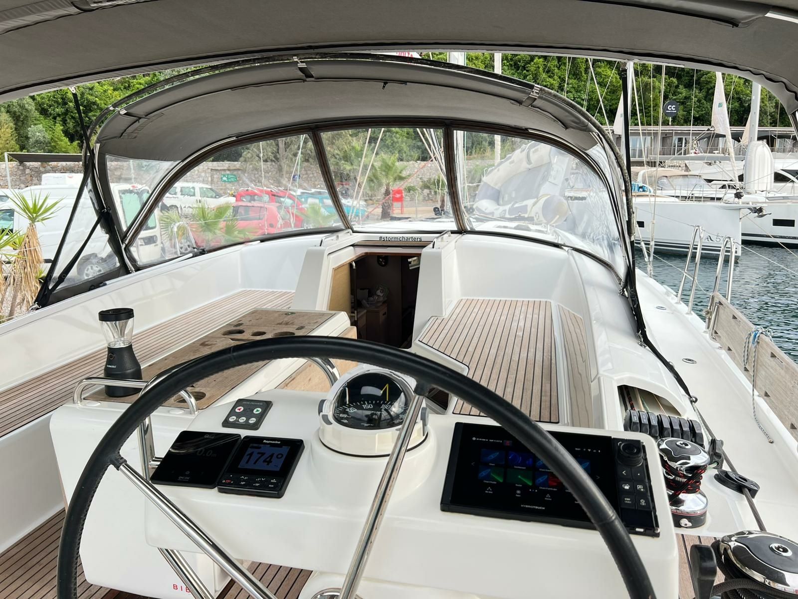 Jeanneau 54 | Storm Dancer 2