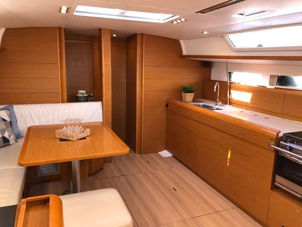 Jeanneau Sun Odyssey 479 | Luna Rossa