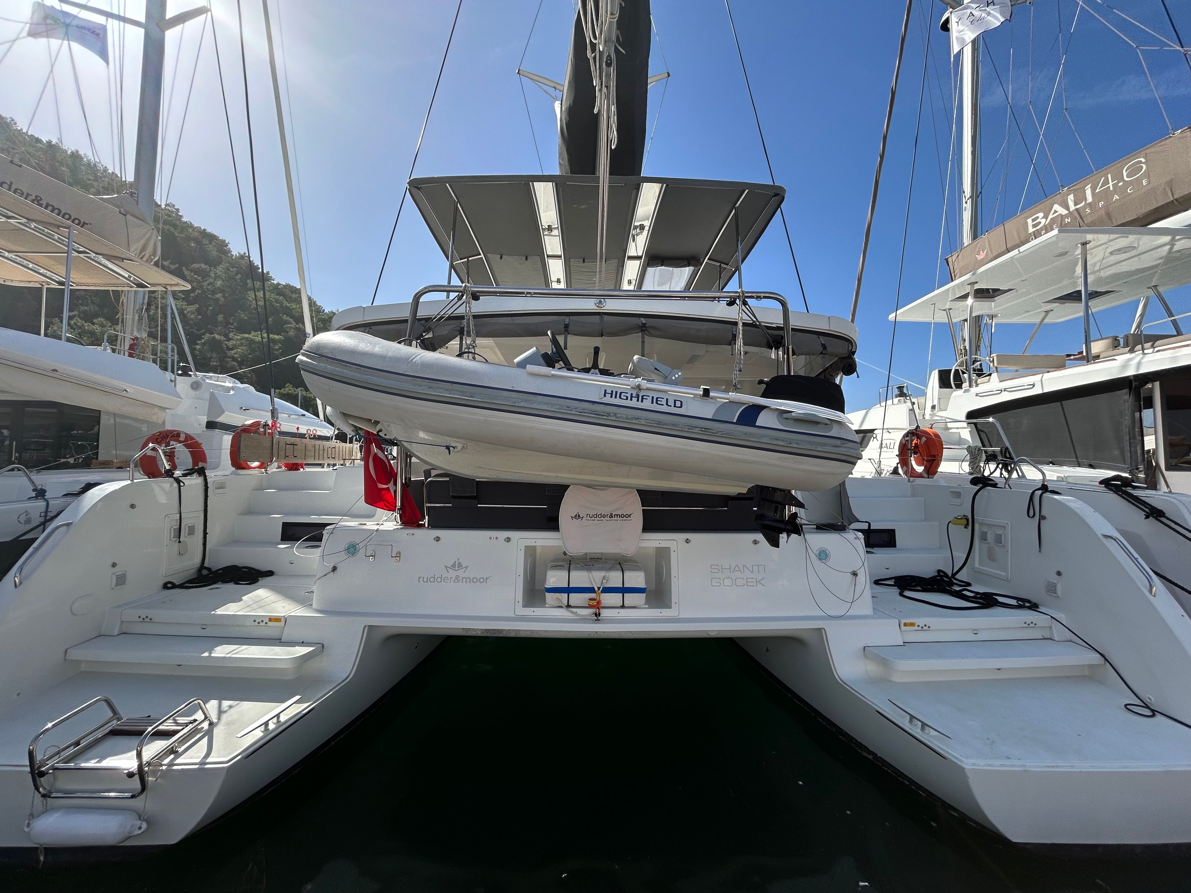 Lagoon 46 | Shanti