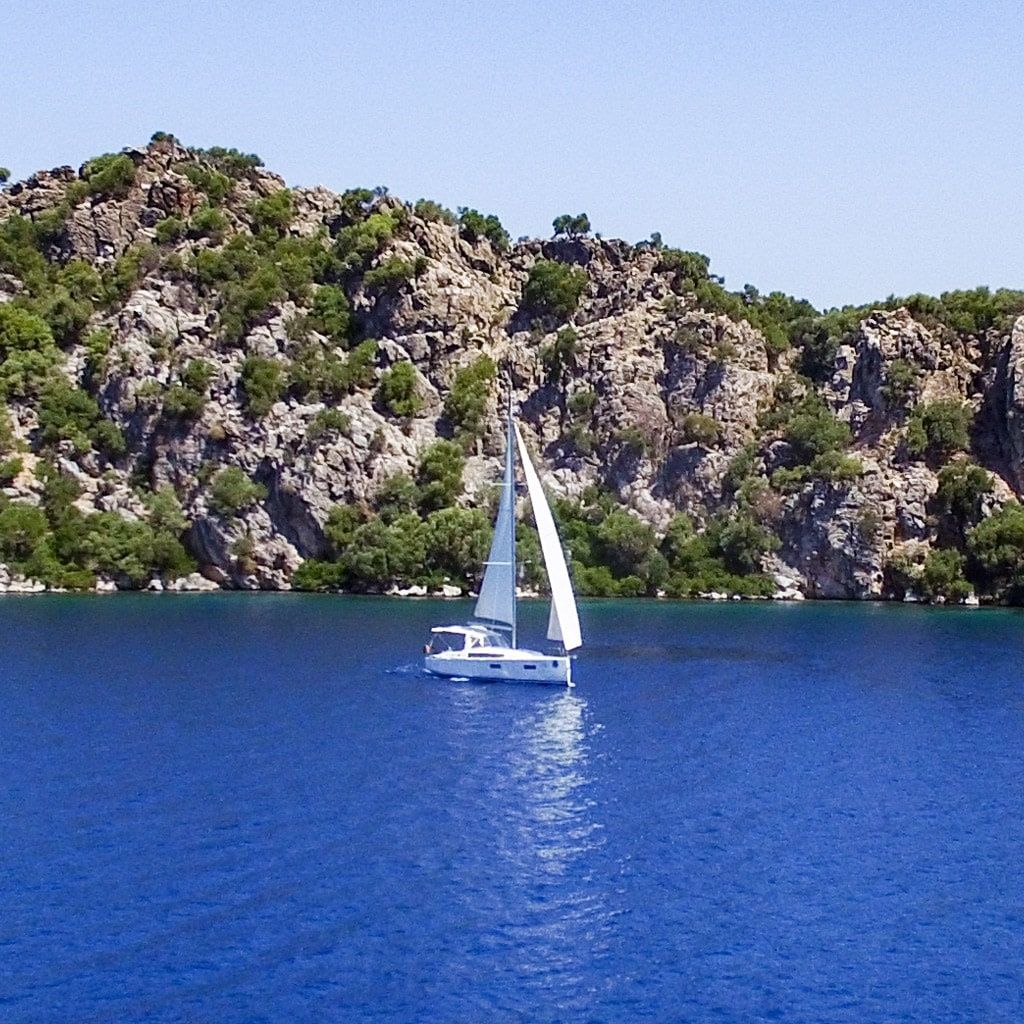 Fountaine Pajot Lipari 41 | Twin Swans