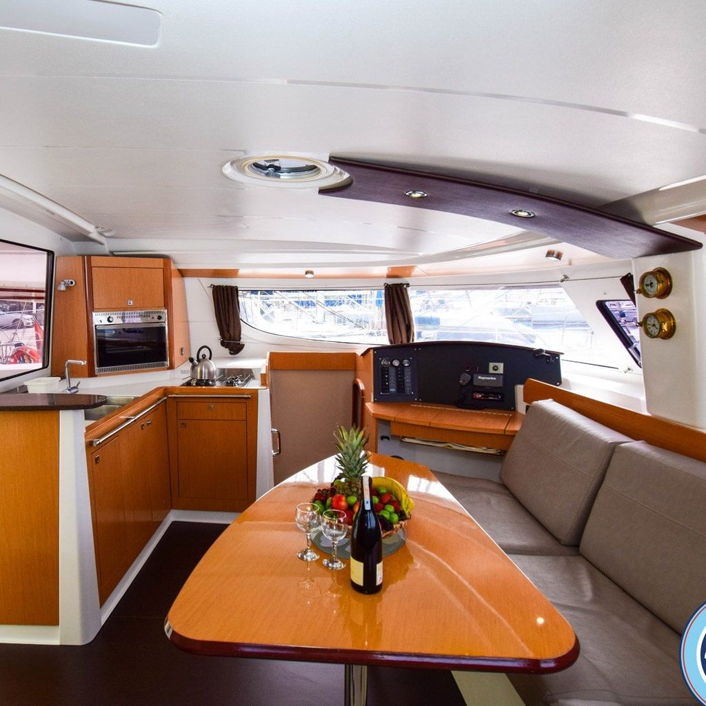 Fountaine Pajot Lipari 41 | Twin Swans