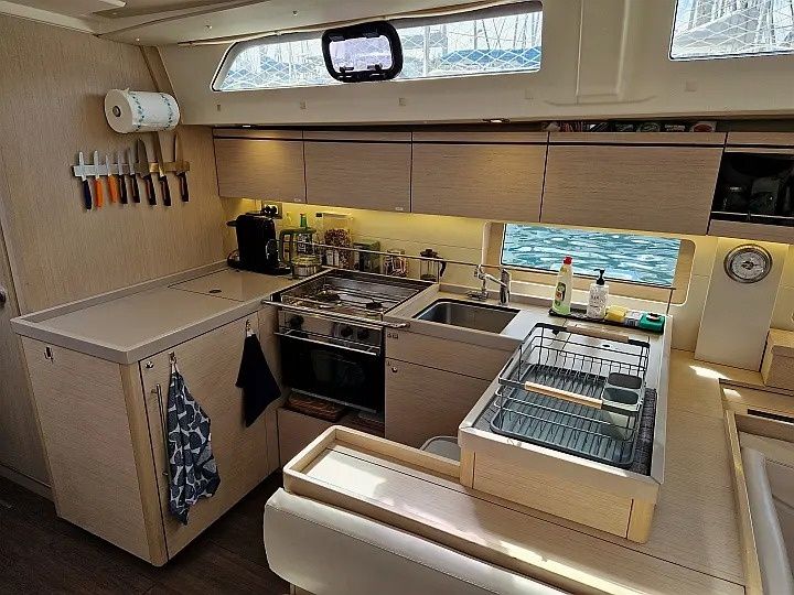 Beneteau Oceanis 51.1 | Skalpel 2