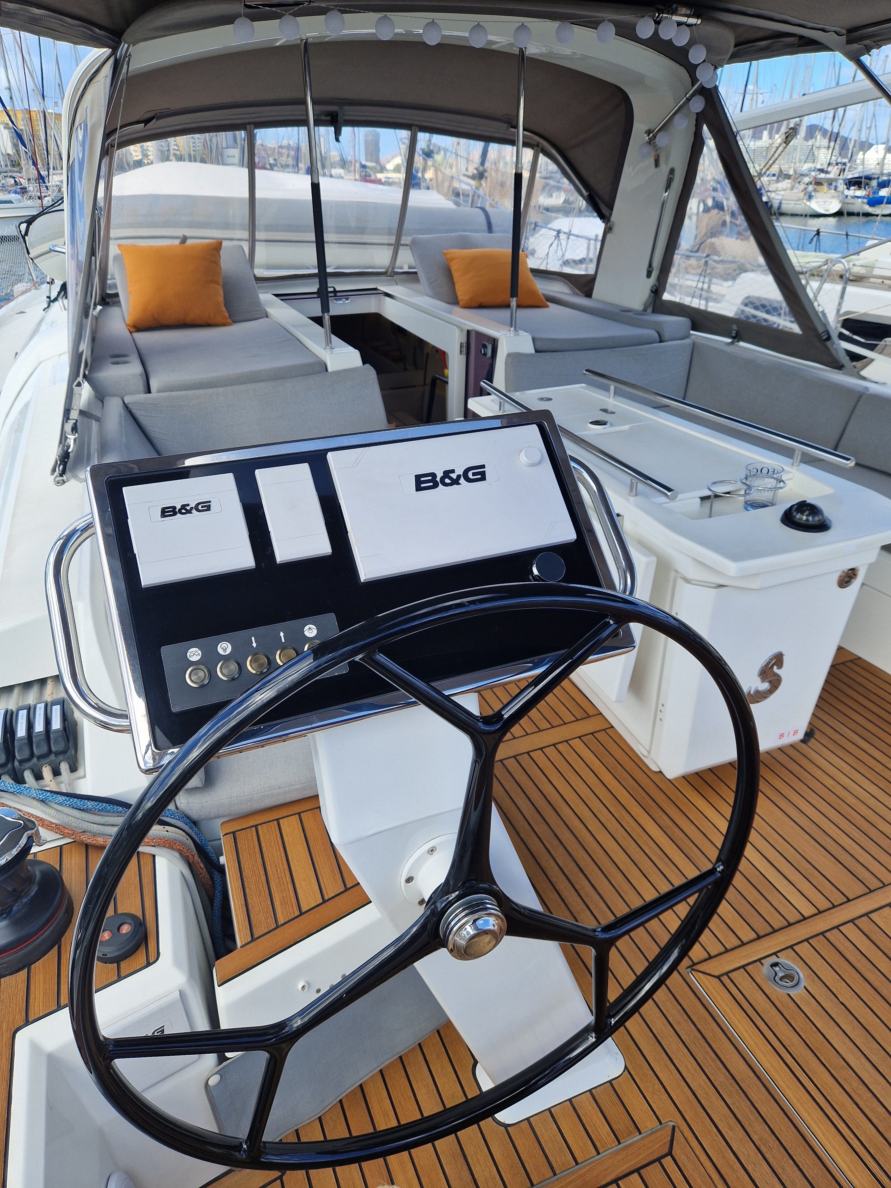 Beneteau Oceanis 51.1 | Skalpel 2