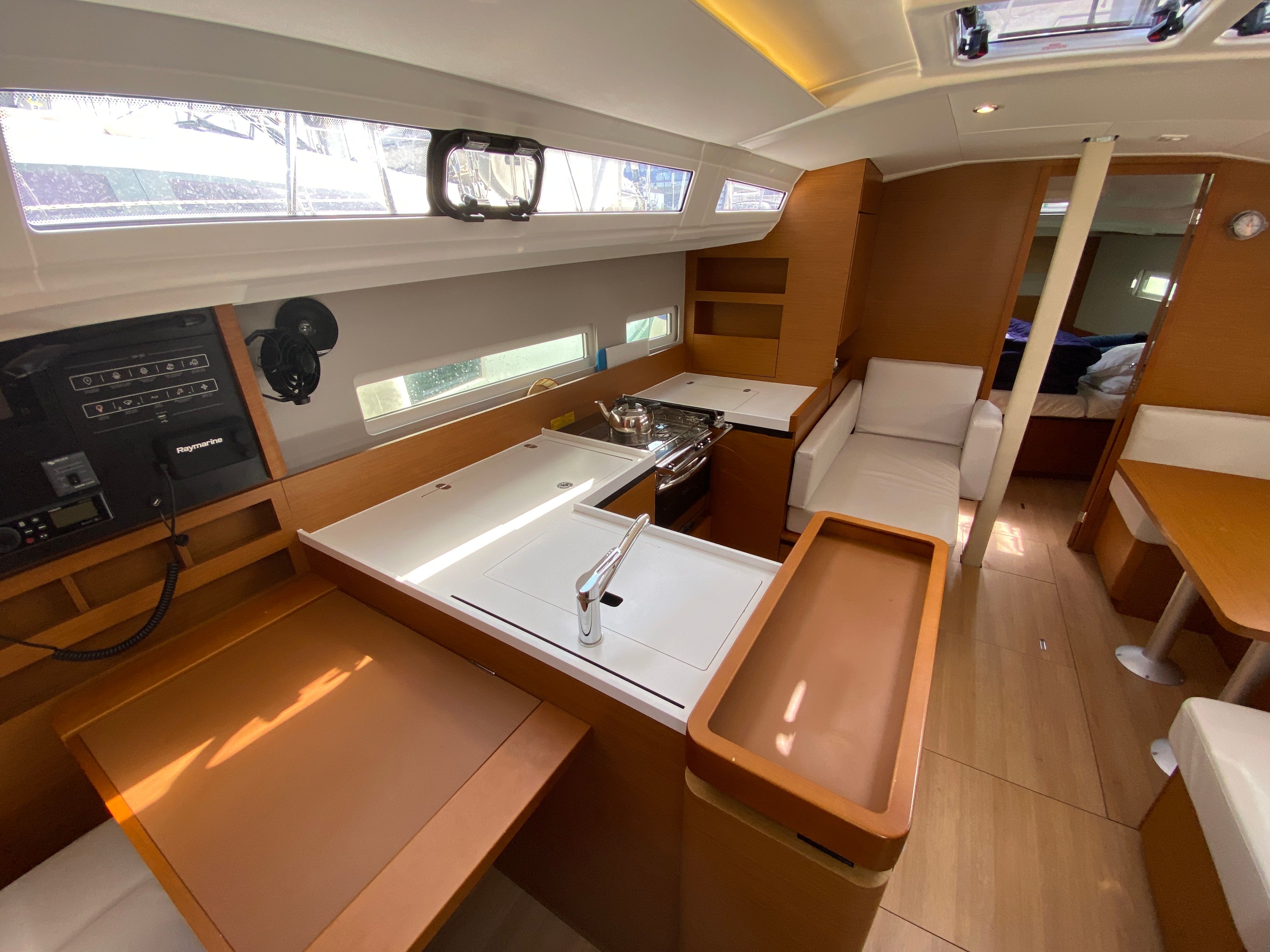 Jeanneau Sun Odyssey 410 | Meliti