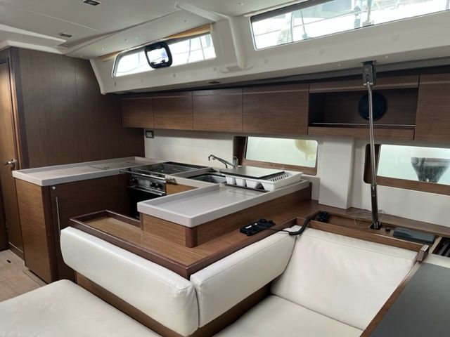 Beneteau Oceanis 51.1 | Amphitrite