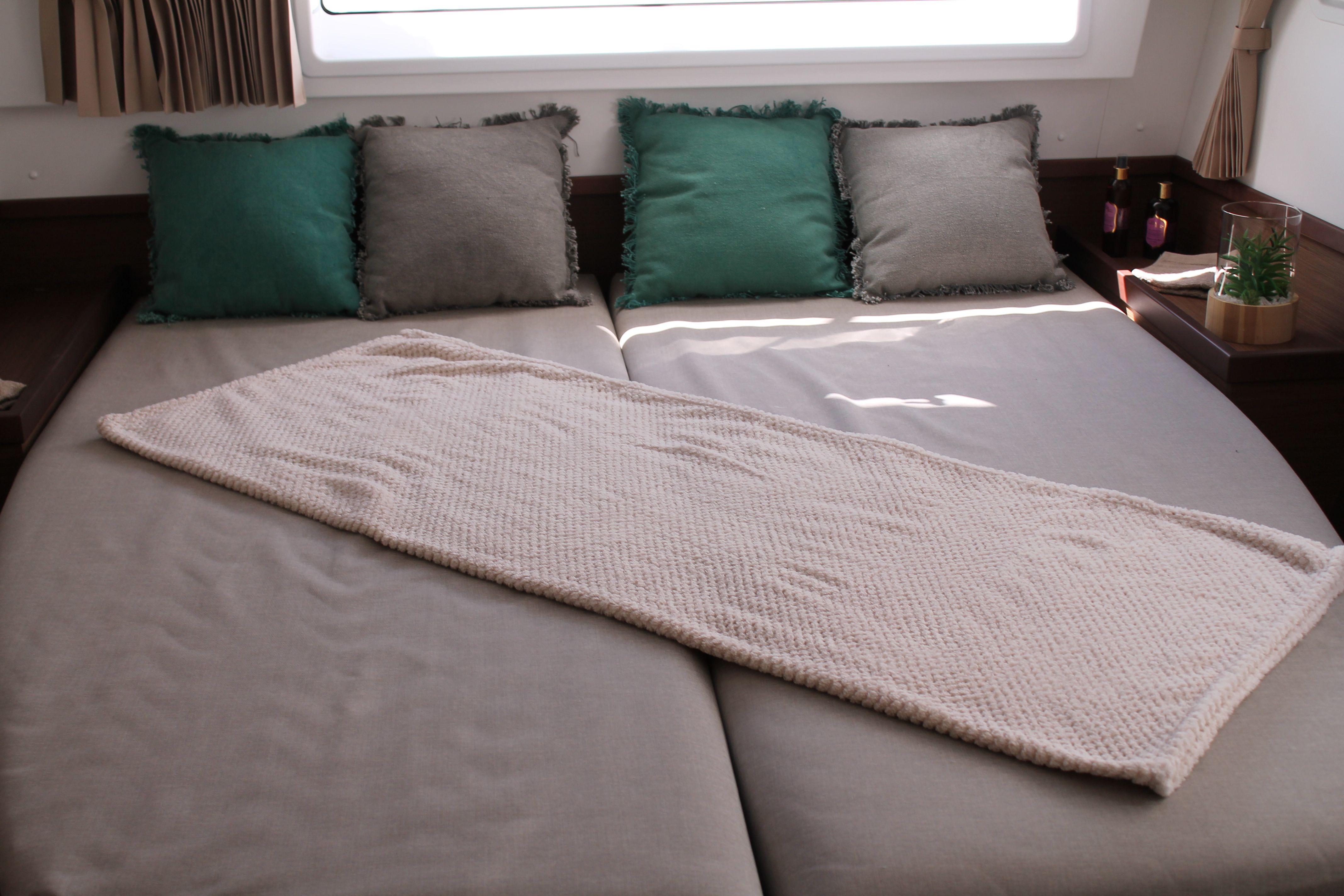 Lagoon 42 | Double Trouble