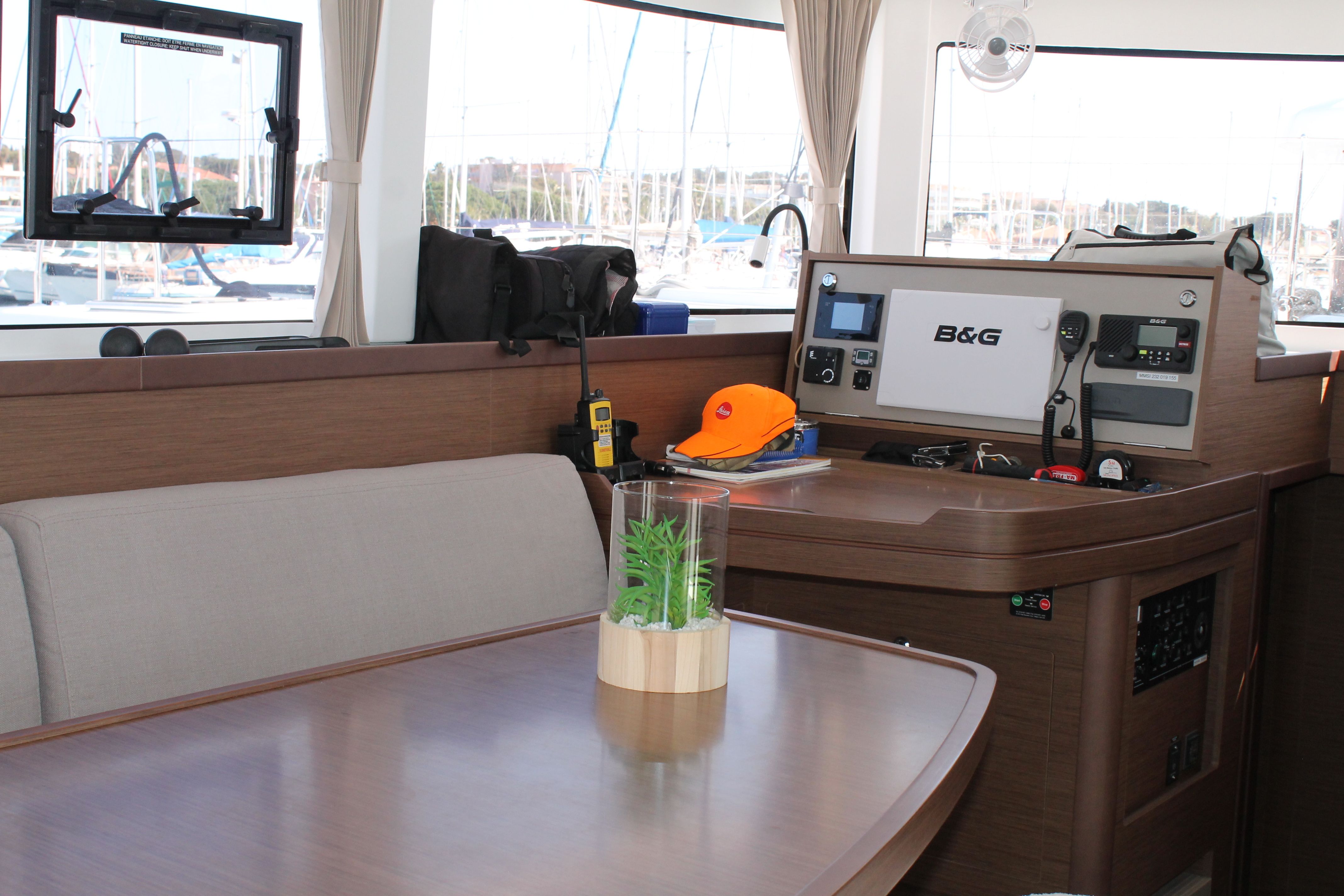 Lagoon 42 | Double Trouble