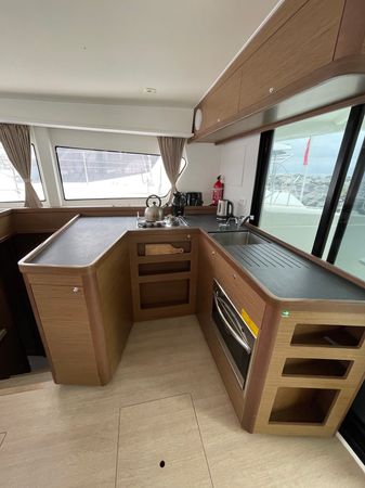 Lagoon 42 | Double Trouble