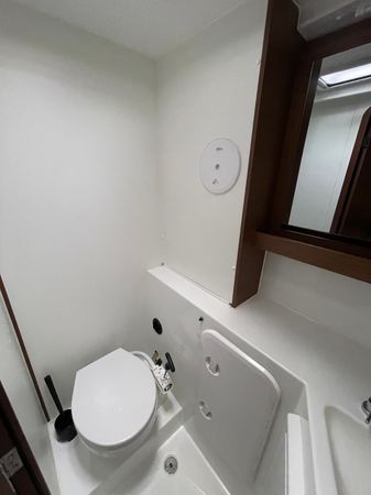 Lagoon 42 | Double Trouble