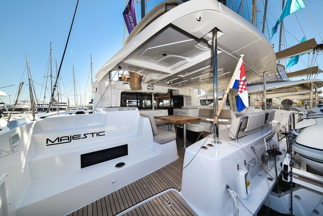 Lagoon 46 | Majestic
