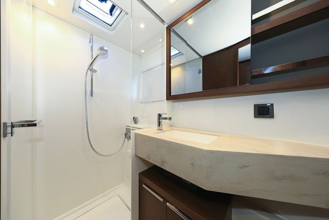 Lagoon 46 | Midlife Crisis