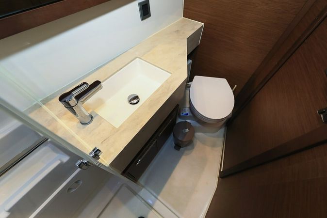 Lagoon 46 | Midlife Crisis