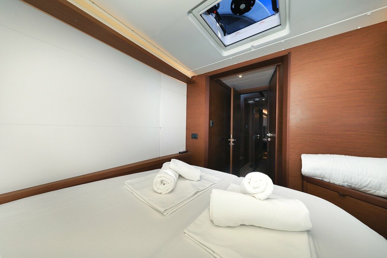 Lagoon 46 | Midlife Crisis