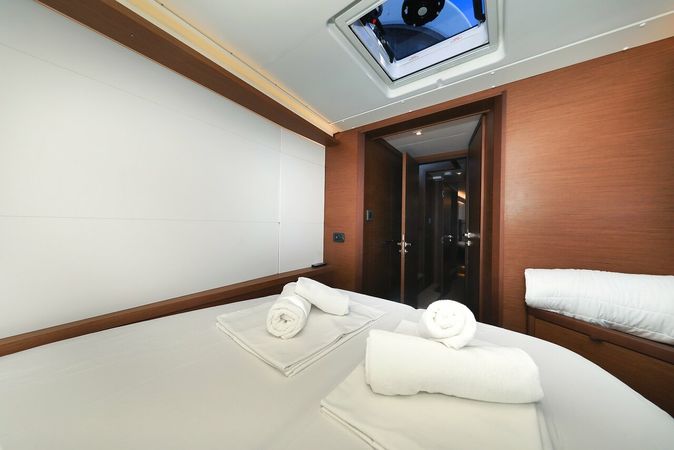 Lagoon 46 | Midlife Crisis