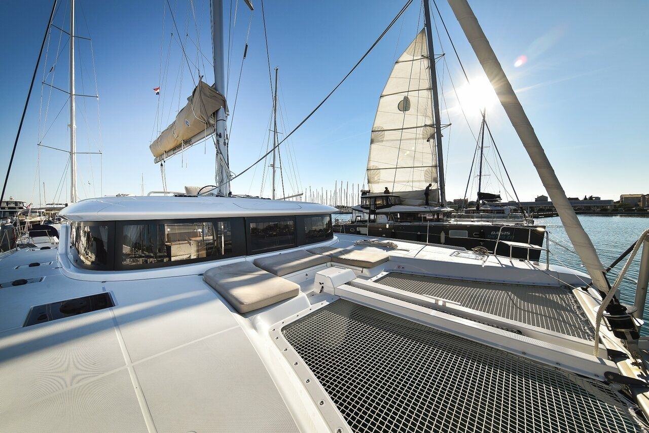 Lagoon 46 | Midlife Crisis