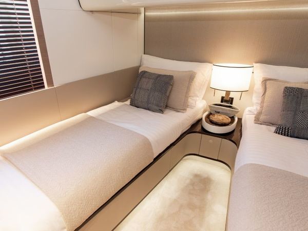 Azimut Grande 27 | Dawo