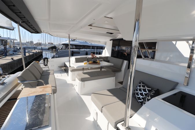 Fountaine Pajot Astrea 42 | Mouse