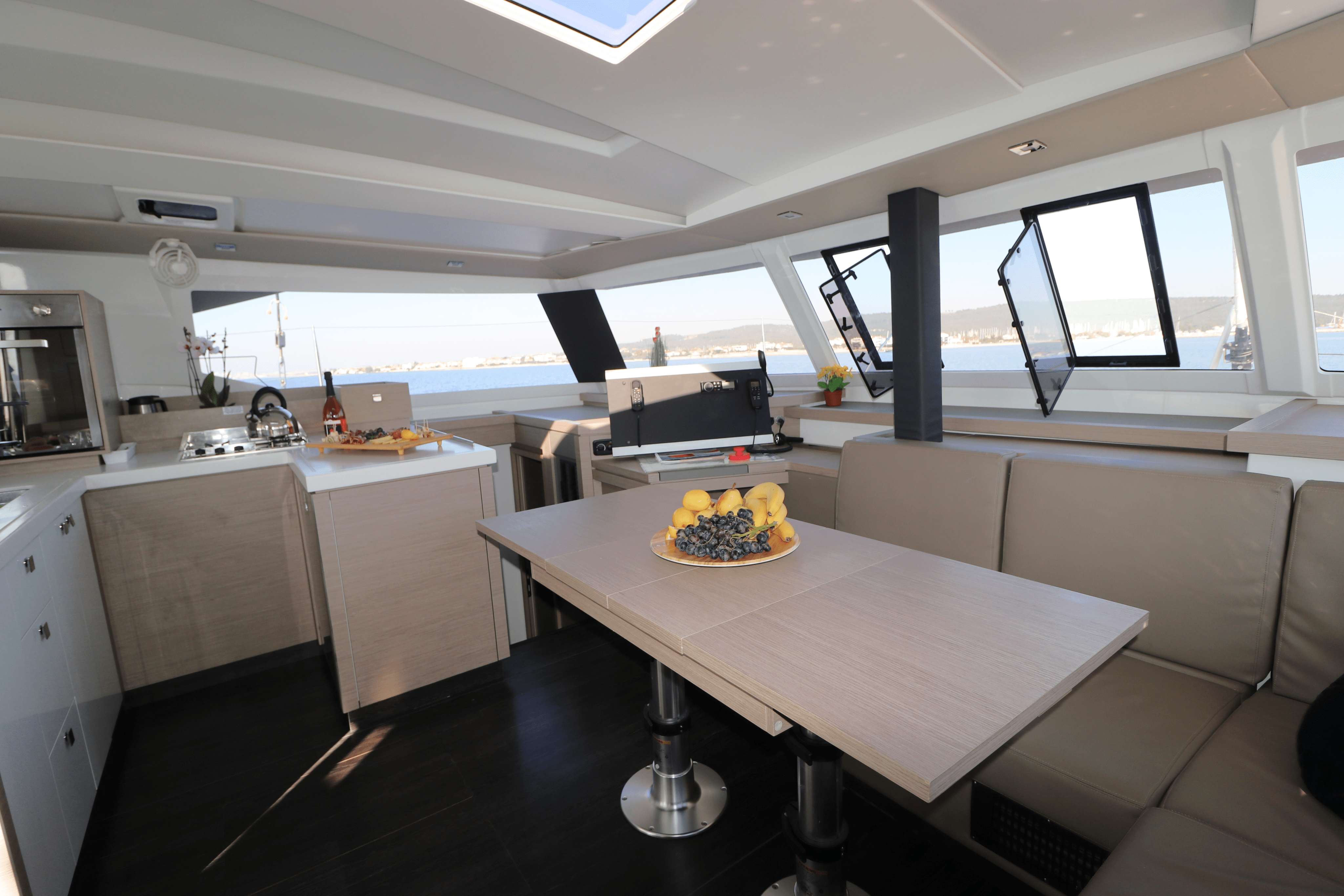 Fountaine Pajot Astrea 42 | Mouse