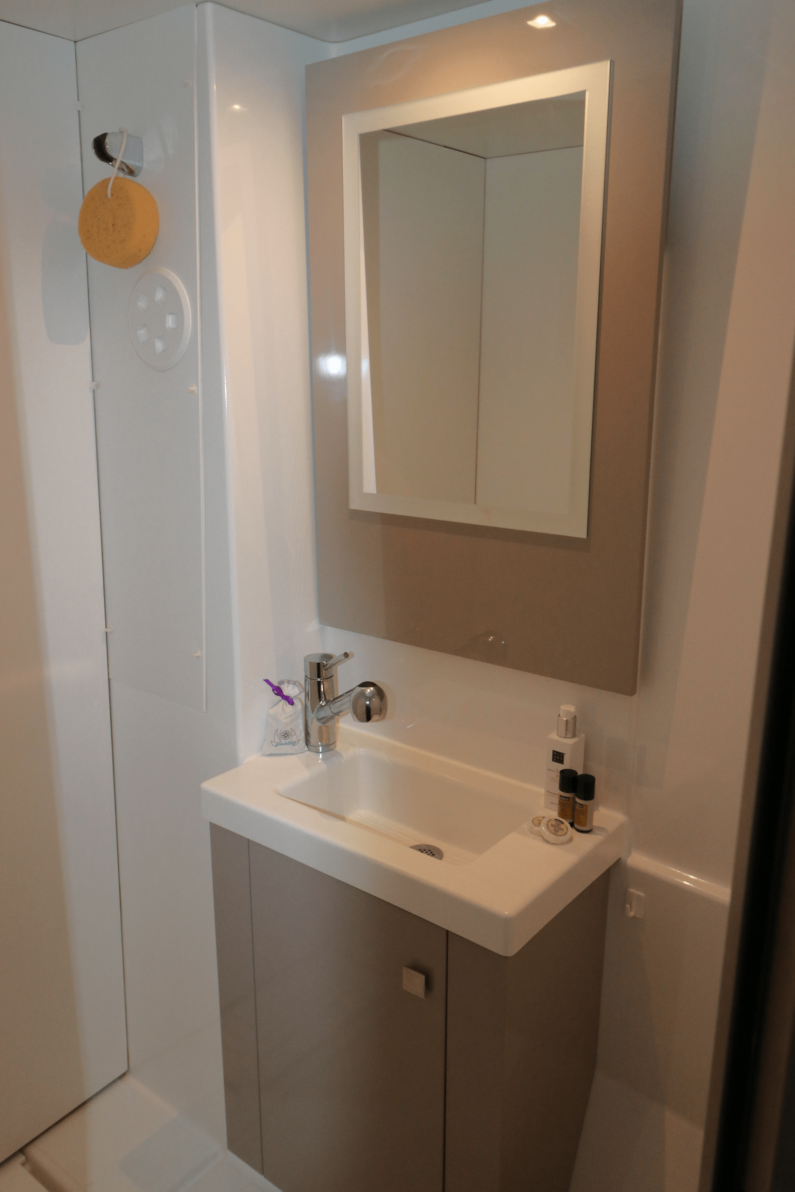 Fountaine Pajot Astrea 42 | Mouse