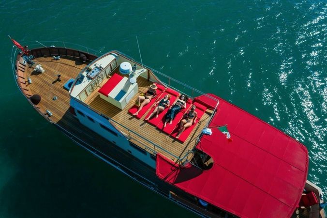 Trawler 68 | Superior