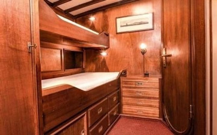 Trawler 68 | Superior