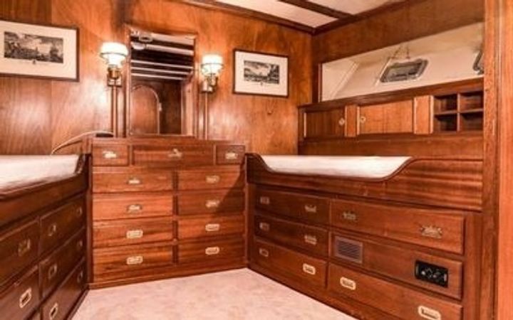 Trawler 68 | Superior