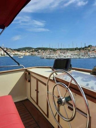 Trawler 68 | Superior