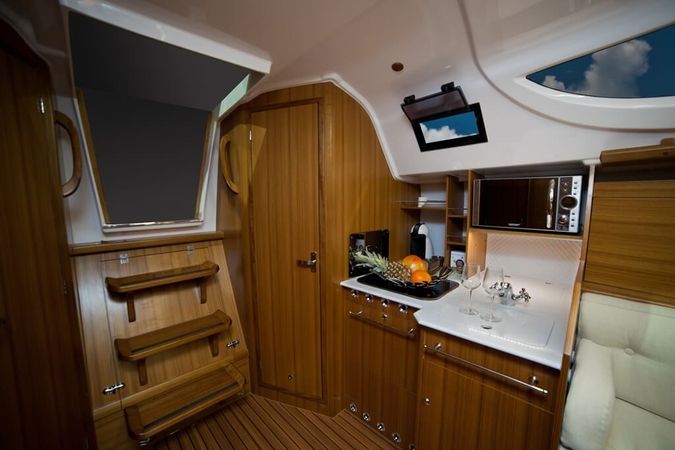 Northman Maxus 33 | Zevs