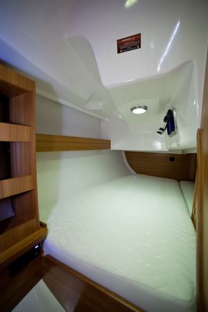 Northman Maxus 33 | Zevs