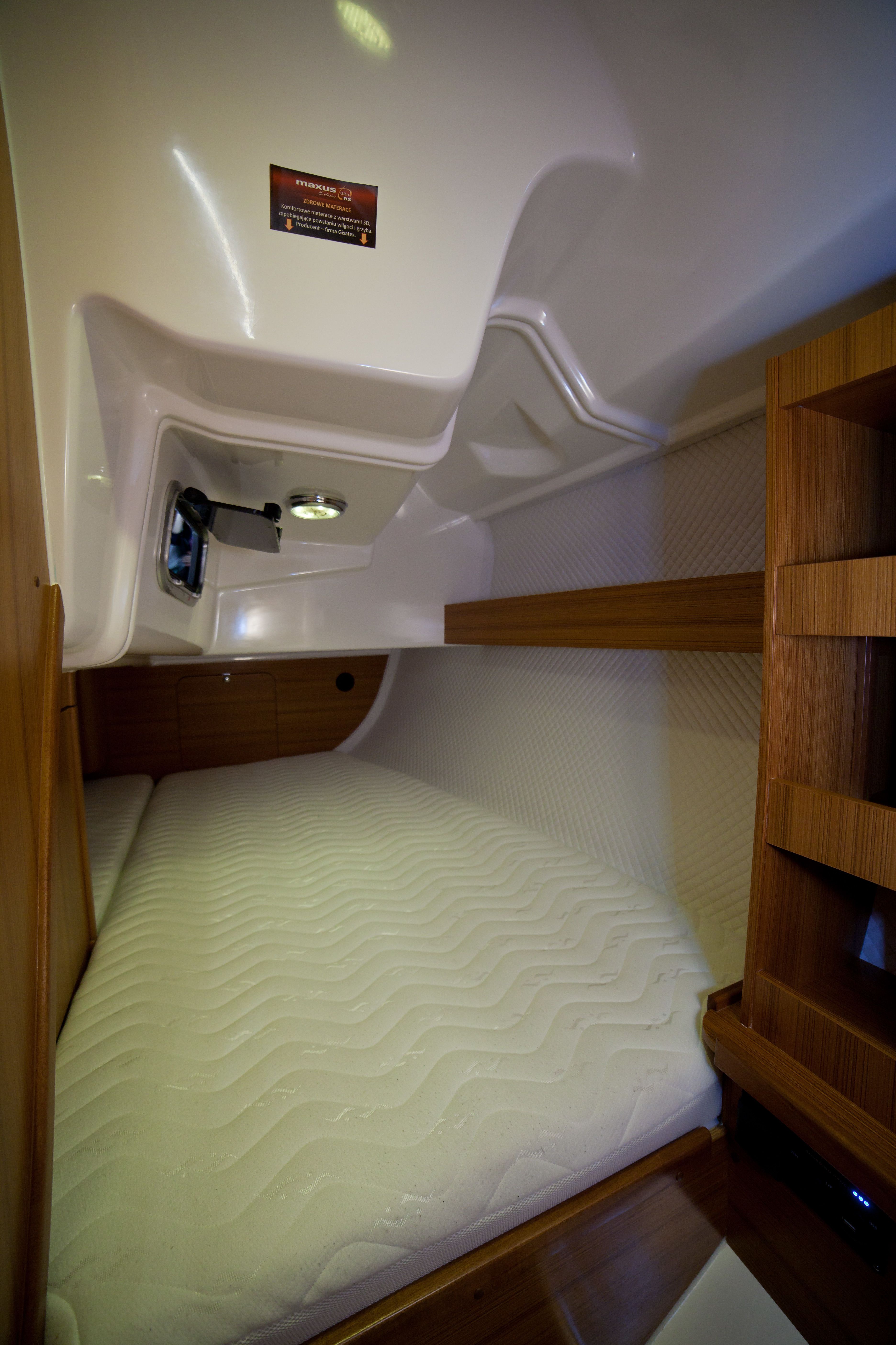 Northman Maxus 33 | Zevs