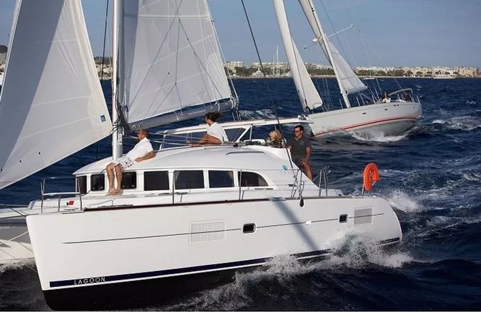 Lagoon 380 S2 | Sirius