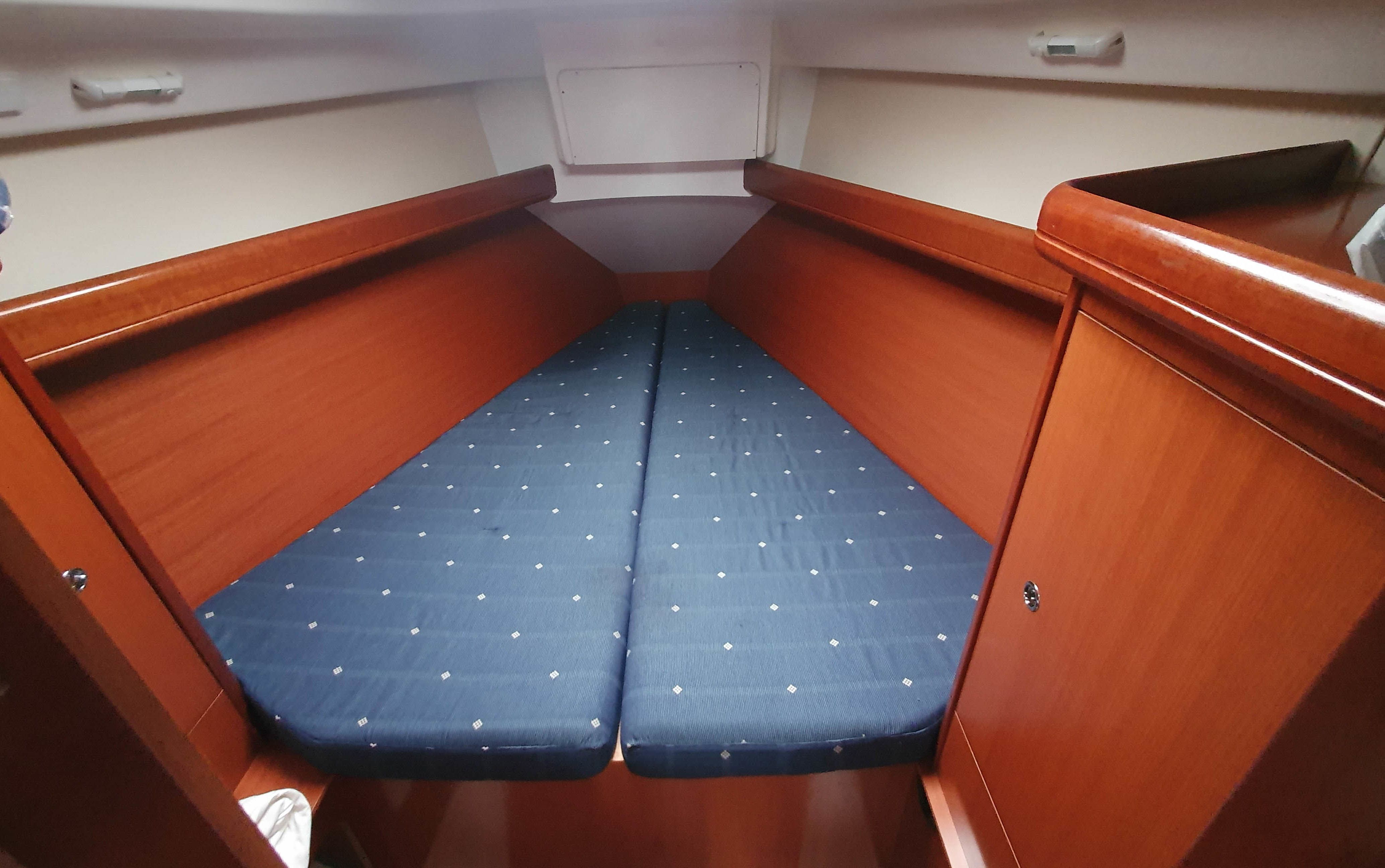 Beneteau Oceanis Clipper 343 | VIP