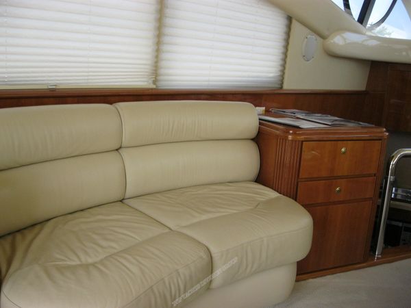 Azimut 42 | Silver Fox