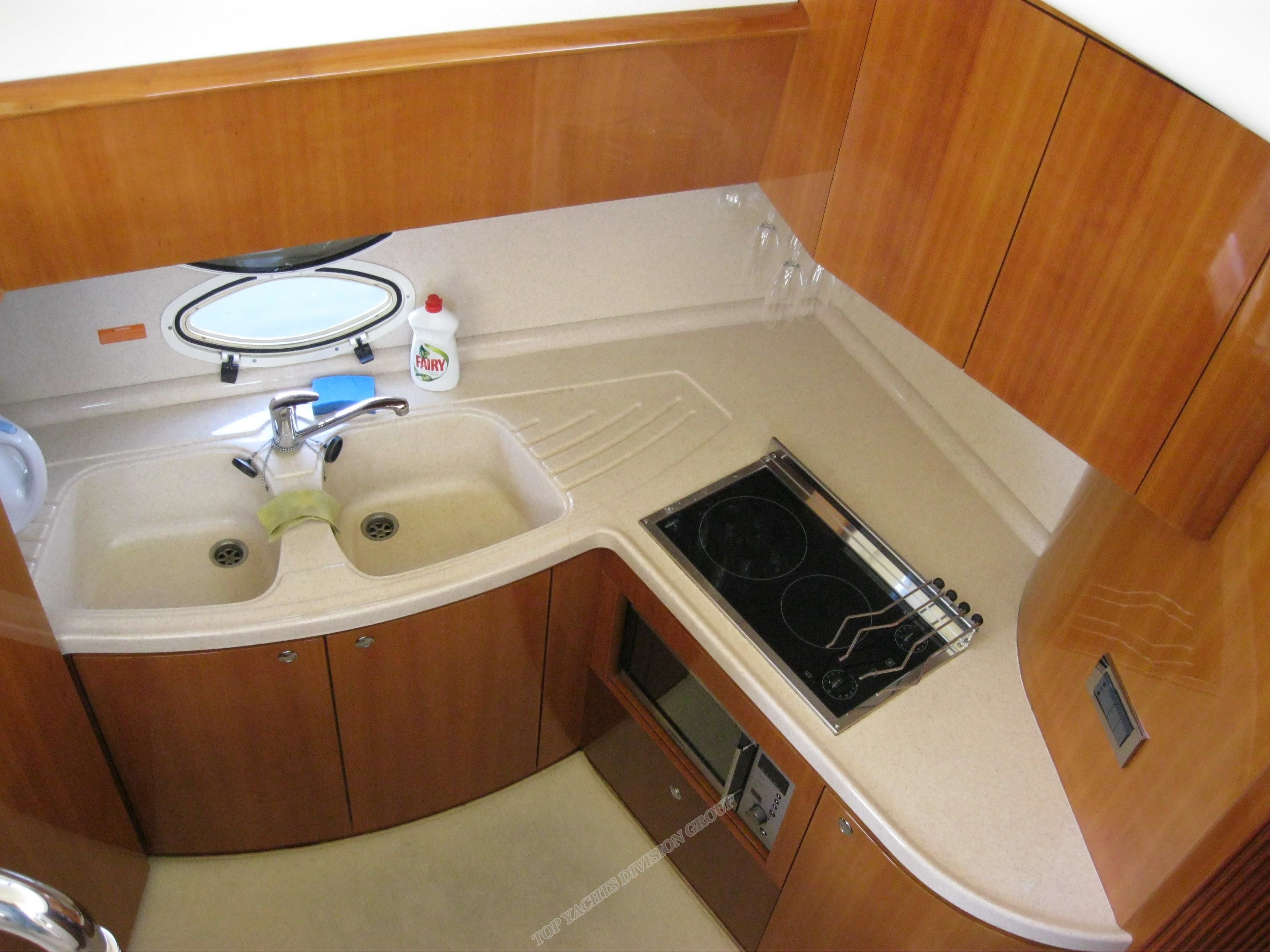 Azimut 42 | Silver Fox