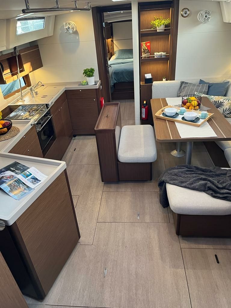 Beneteau Oceanis 46.1 | Nauti Buoy