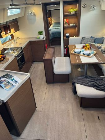 Beneteau Oceanis 46.1 | Nauti Buoy