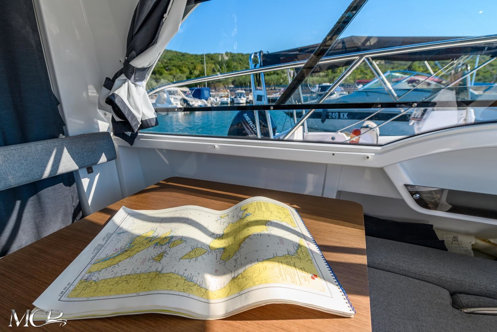 Beneteau Antares 8 | Antares