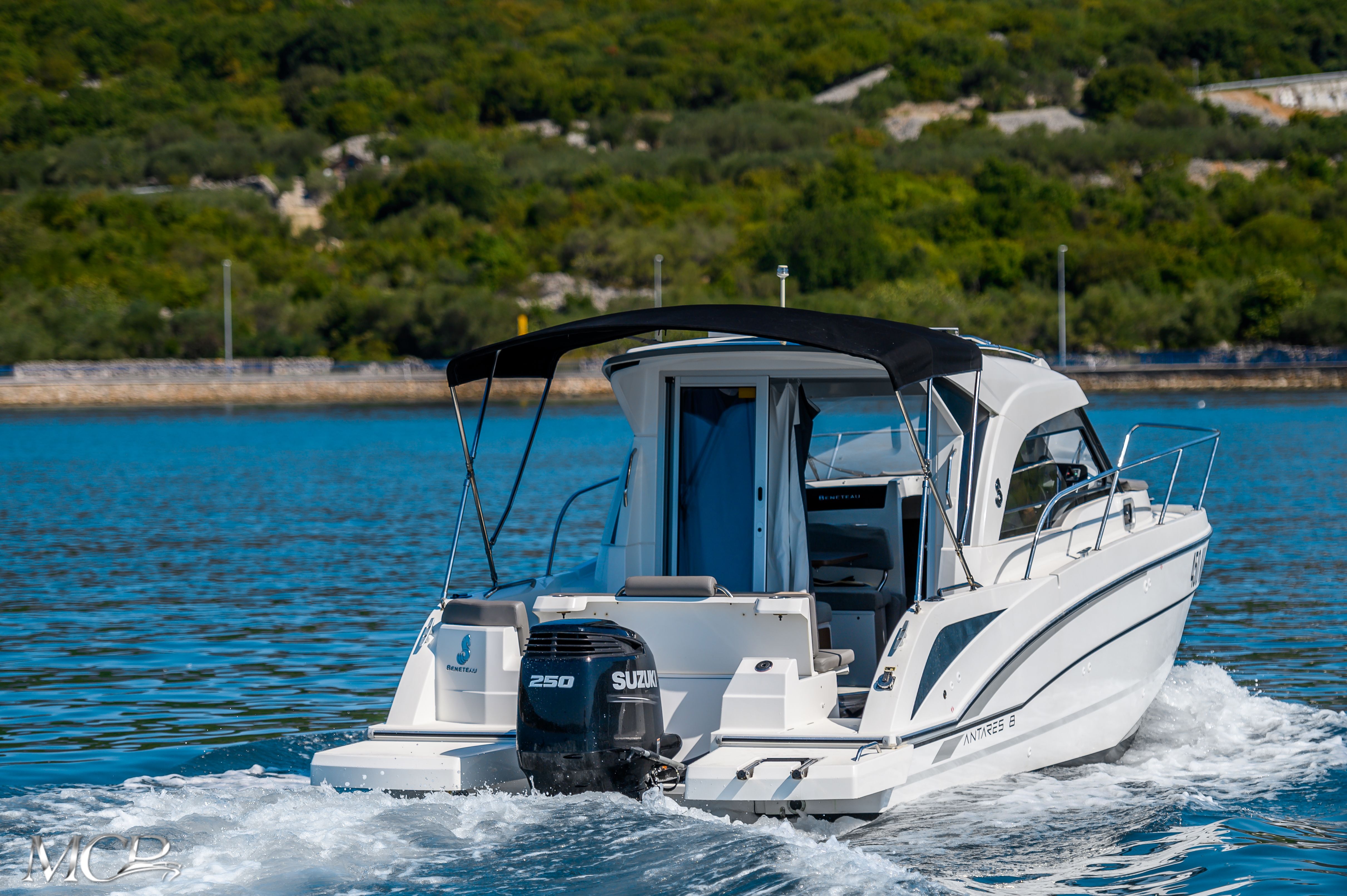 Beneteau Antares 8 | Antares