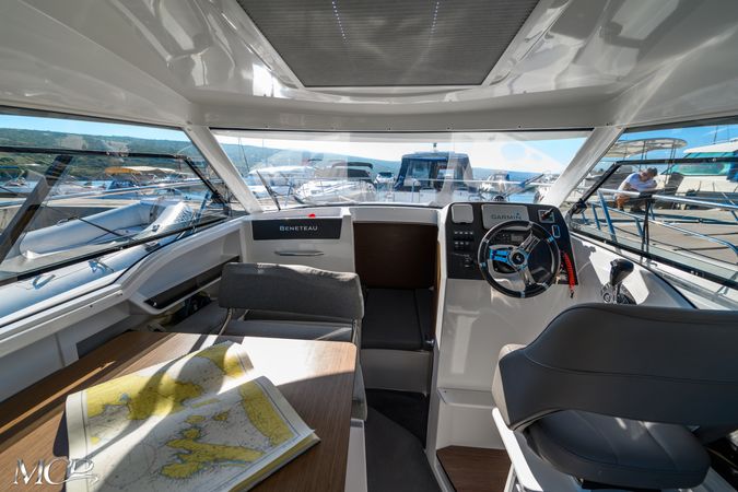 Beneteau Antares 8 | Antares