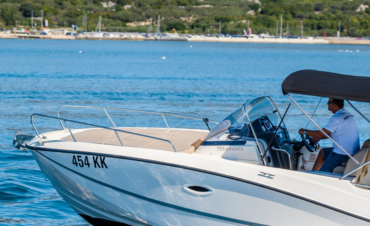 Quicksilver 755 Sun Deck | 454 KK