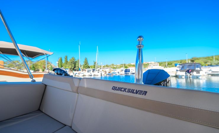 Quicksilver 755 Sun Deck | 454 KK