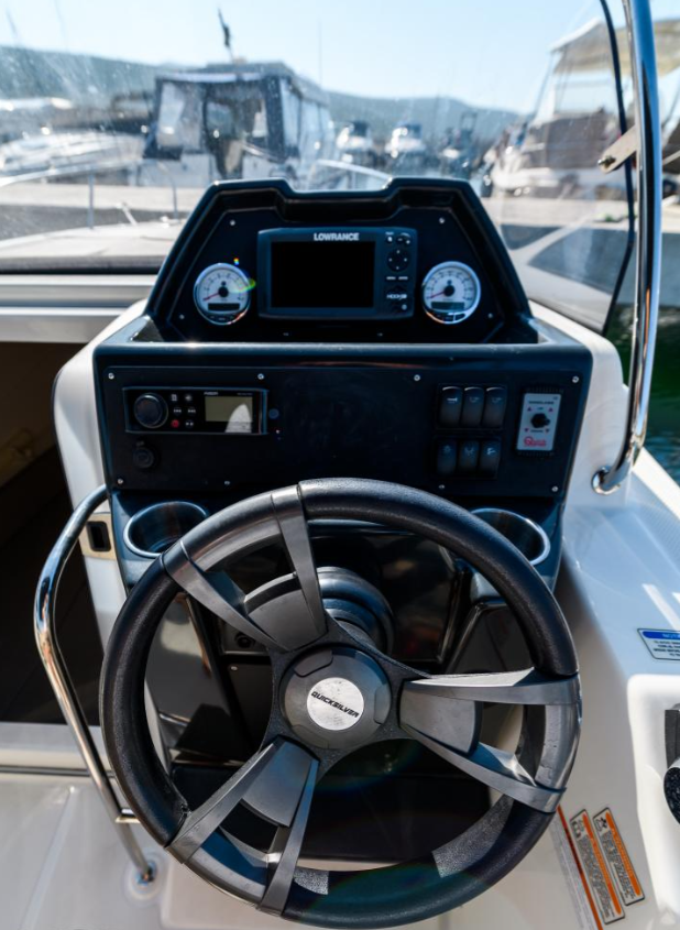 Quicksilver 755 Sun Deck | 454 KK